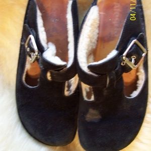 ALEGRIA Shearling Lined Clogs 38/7 Black Suede